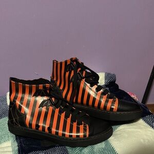 Strange Cvlt Chelsea sneakers